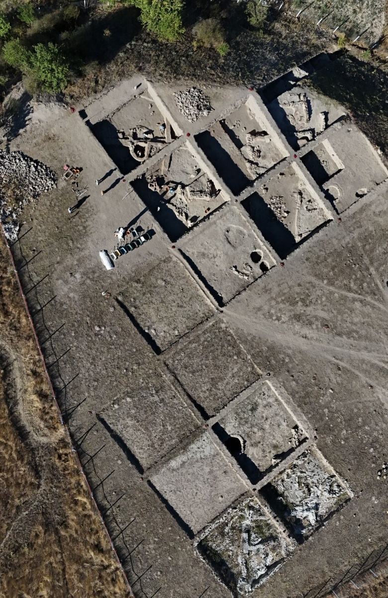 Tavşanlı Höyük amatör arkeologlara kazı deneyimi şansı sunuyor