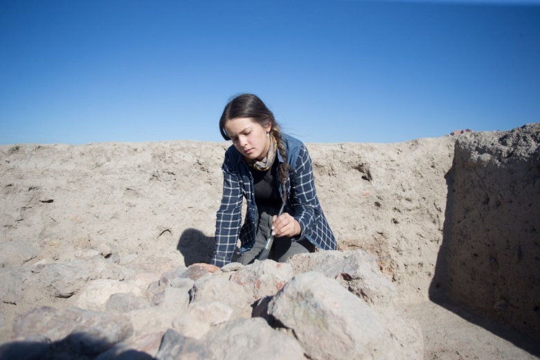 Tavşanlı Höyük amatör arkeologlara kazı deneyimi şansı sunuyor