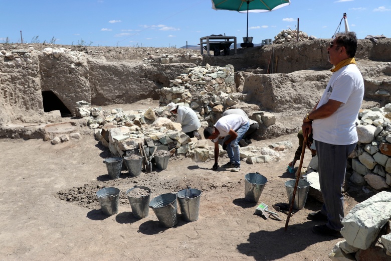 Amasya'daki Oluz Höyük arkeoloji kazılarında Medler'e ait ateşgah bulundu