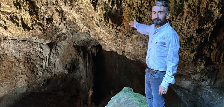 Adıyaman'da sarkıt ve dikitleri bulunan yeni bir mağara bulundu