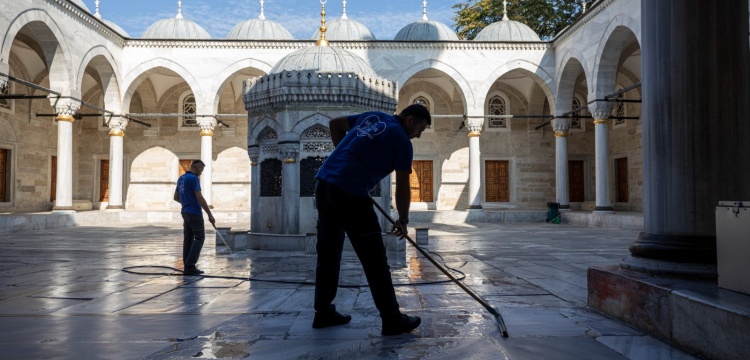 İBB Miras'ın bakım ve temizlik yaptığı tarihi cami sayısı 44'e çıktı