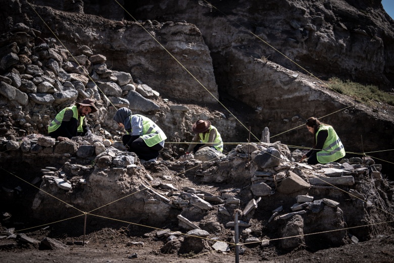 Erzurum'daki Pulur Höyük arkeoloji kazılarından manzaralar