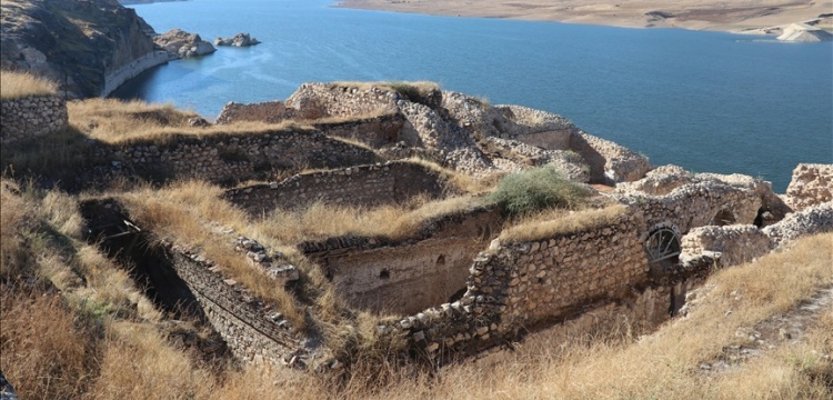 Hasankeyf'te 1600 yıllık askeri yapının kalıntıları ortaya çıkarıldı