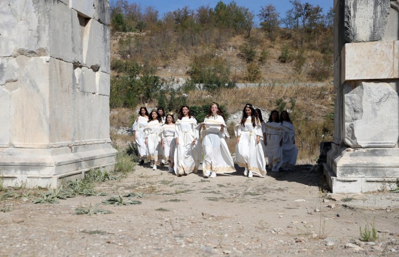 Stratonikeia'da Anahtar Taşıma Töreni 2 bin yıl sonra canlandırıldı.