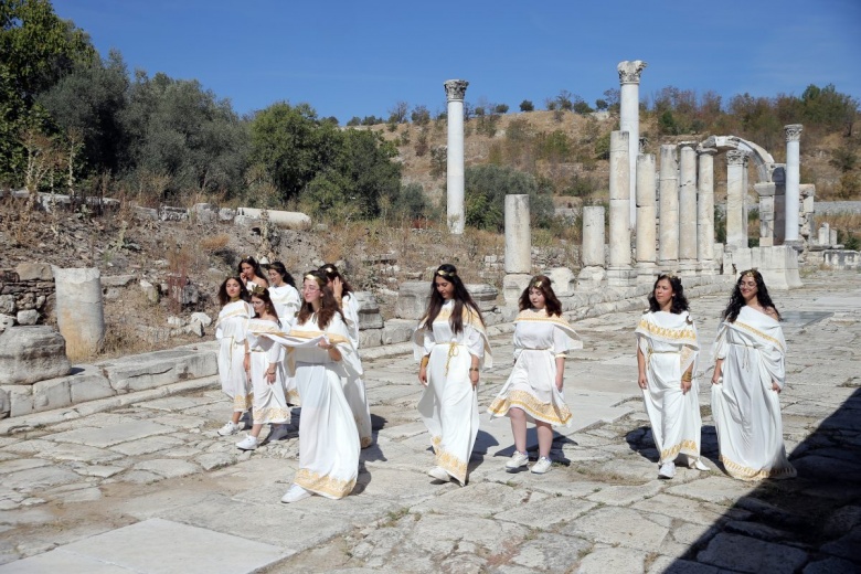 Stratonikeia'da Anahtar Taşıma Töreni 2 bin yıl sonra canlandırıldı.