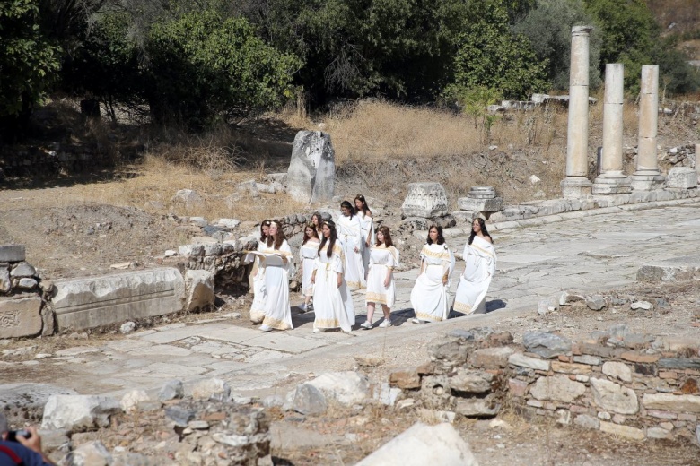 Stratonikeia'da Anahtar Taşıma Töreni 2 bin yıl sonra canlandırıldı.