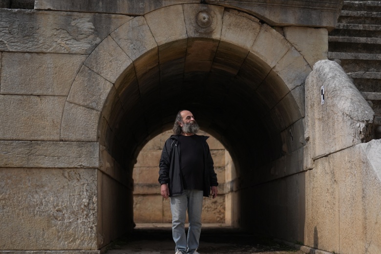 Ayhan Çakır'ı sahnelere Prusias ad Hypium Antik Kenti tiyatrosu kazandırmış