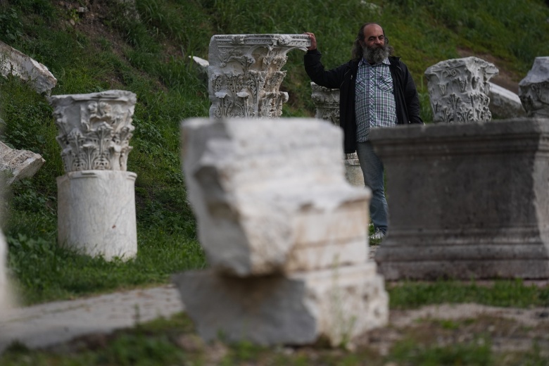 Ayhan Çakır'ı sahnelere Prusias ad Hypium Antik Kenti tiyatrosu kazandırmış