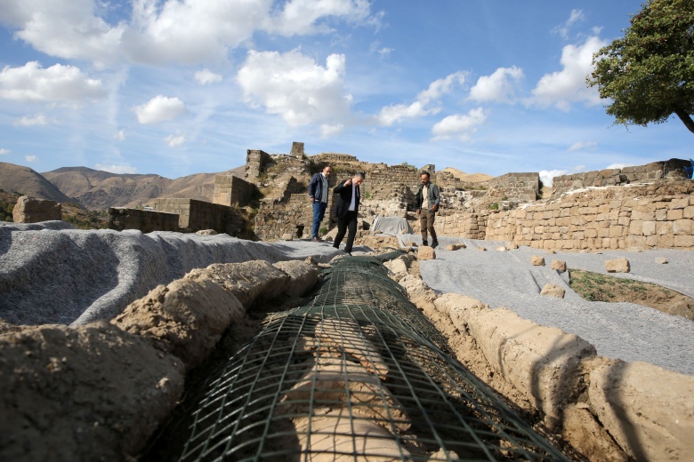 Bitlis Kalesi arkeoloji kazılarında saray anahtarı bulundu!