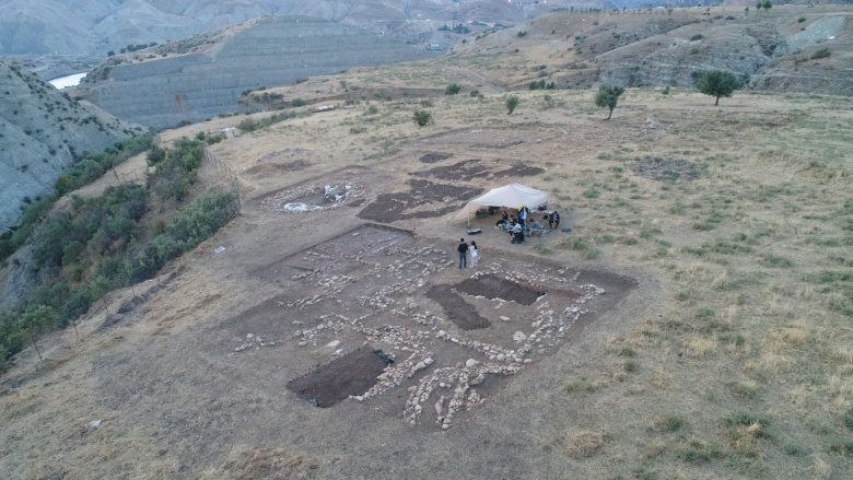 Mardin'deki Boncuklu Tarla arkeoloji kazıları şaşırtıcı bulguları ile dikkat çekiyor.