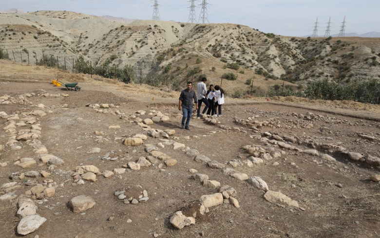 Mardin'deki Boncuklu Tarla arkeoloji kazıları şaşırtıcı bulguları ile dikkat çekiyor.