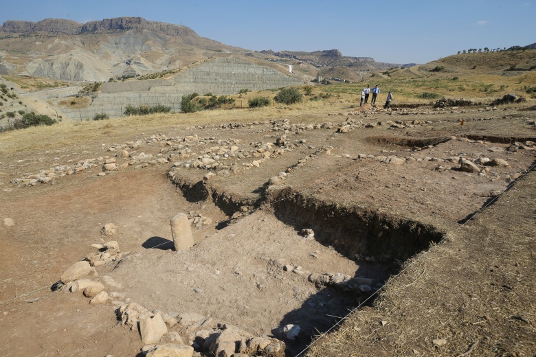 Mardin'deki Boncuklu Tarla arkeoloji kazıları şaşırtıcı bulguları ile dikkat çekiyor.