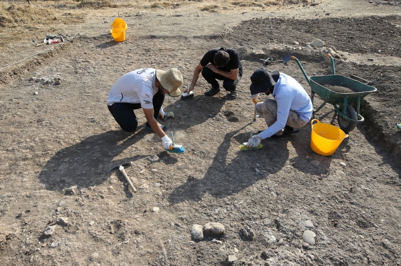 Mardin'deki Boncuklu Tarla arkeoloji kazıları şaşırtıcı bulguları ile dikkat çekiyor.