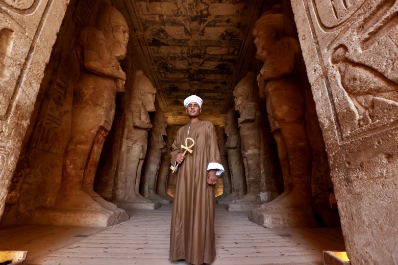 Mısır'daki Ebu Simbel Tapınağı'nda güneş doğuşu heyecanı bir kez daha yaşandı