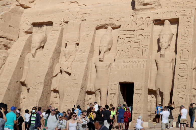 Mısır'daki Ebu Simbel Tapınağı'nda güneş doğuşu heyecanı bir kez daha yaşandı