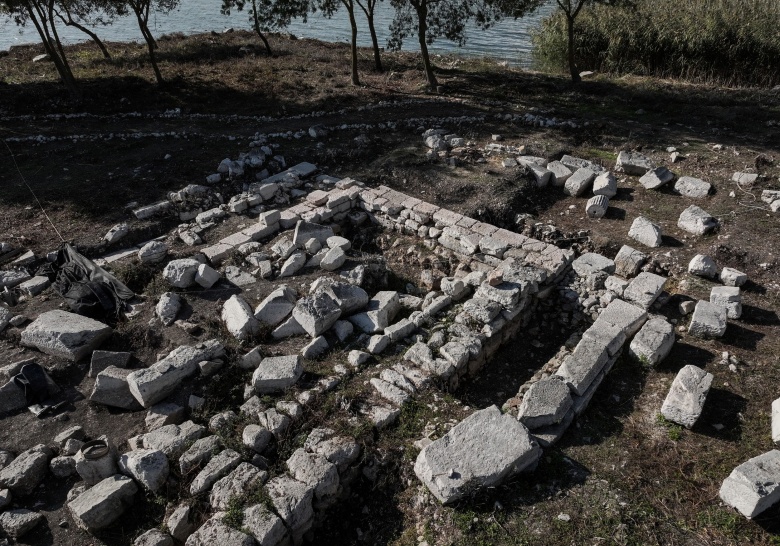 Kız Adası'ndaki Apollon Kutsal Alanında 1900 yıl önceki depremin izleri bulundu