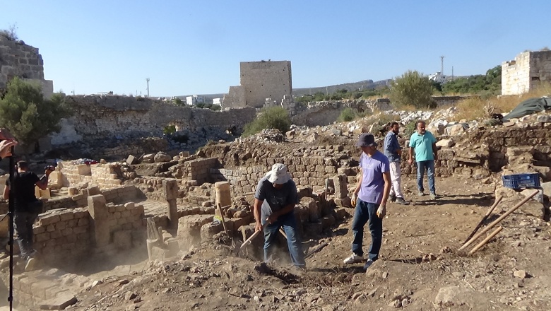 Mersin'deki Korykos Antik Kenti'nde süren arkeoloji kazılarından manzaralar