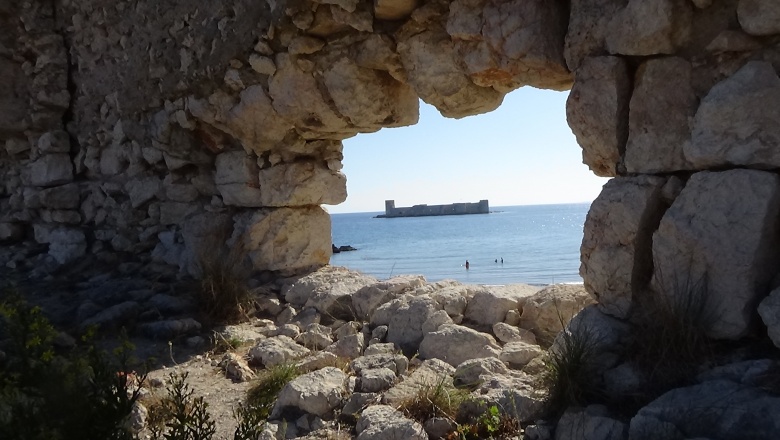 Mersin'deki Korykos Antik Kenti'nde süren arkeoloji kazılarından manzaralar