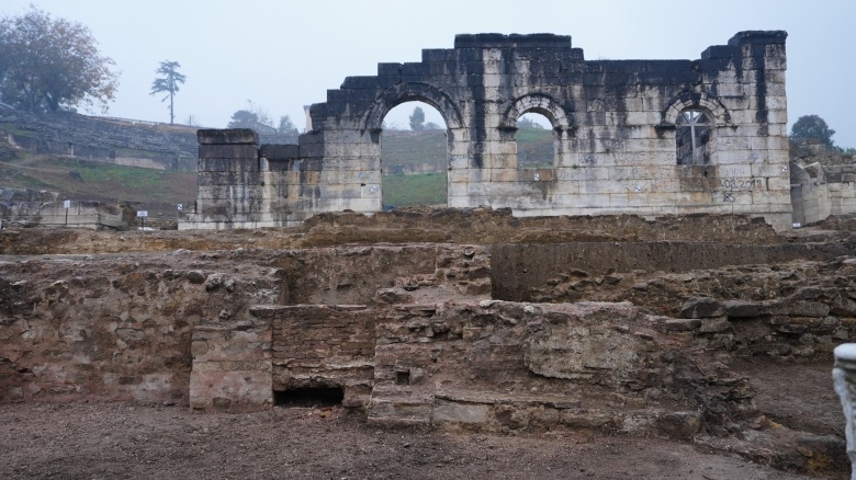 Düzce'deki antik kentte kilise kalıntısı ve künklerden oluşan altyapı sistemi bulundu