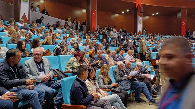 Dünya Neolitik Kongresi'nin ilk gününden ve Şanlıurfa Müzesi gezisinden fotoğraflar