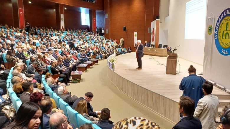 Dünya Neolitik Kongresi'nin ilk gününden ve Şanlıurfa Müzesi gezisinden fotoğraflar