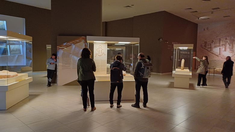 Dünya Neolitik Kongresi'nin ilk gününden ve Şanlıurfa Müzesi gezisinden fotoğraflar