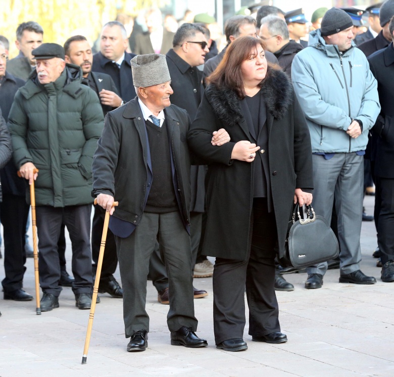 Türk Halkı Kurucu Lideri Atatürk'e minnet borcunu unutmadı: 10 Kasım manzaraları