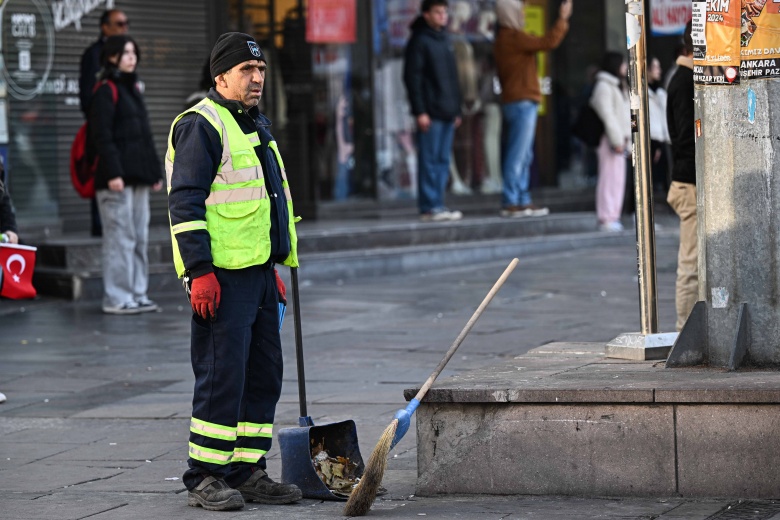 Türk Halkı Kurucu Lideri Atatürk'e minnet borcunu unutmadı: 10 Kasım manzaraları