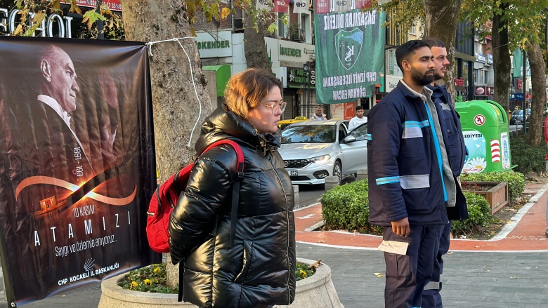 Türk Halkı Kurucu Lideri Atatürk'e minnet borcunu unutmadı: 10 Kasım manzaraları