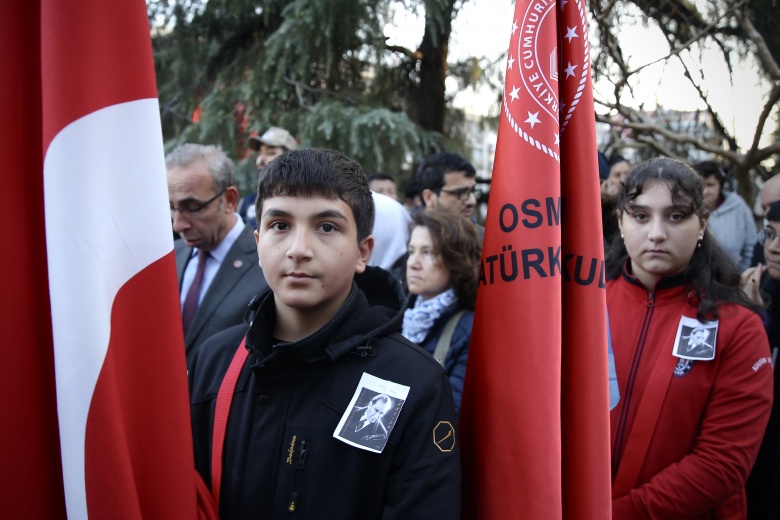 Türk Halkı Kurucu Lideri Atatürk'e minnet borcunu unutmadı: 10 Kasım manzaraları