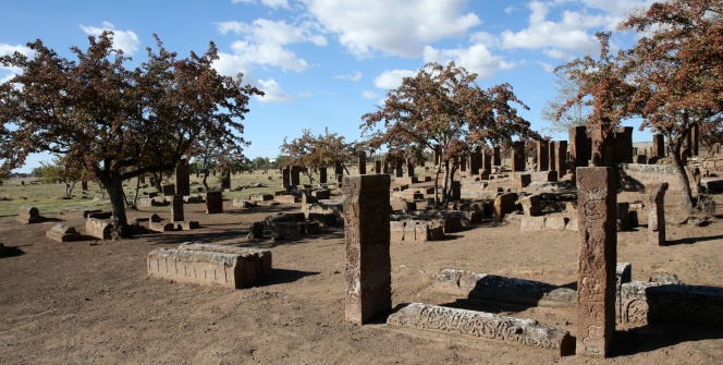 Arkeologlar Ahlatta 51i çocuk 91 yeni Selçuklu mezarını daha kayda geçirdi