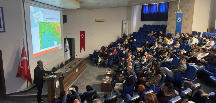 PAÜ'de 1. Arkeoloji Günü: Arkeoloji Bölümü ve Arkeoloji Enstitüsü Kazı ve Yüzey Araştırmaları Sempozyumu