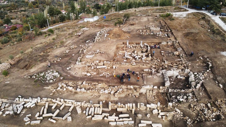 Muğla'nın Kavaklıdere ilçesindeki Hyllarima Antik Kenti'nde arkeoloji kazıları sürüyor