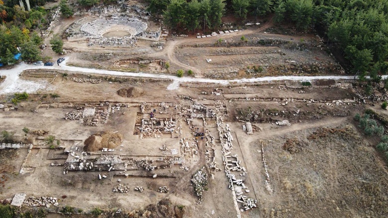 Muğla'nın Kavaklıdere ilçesindeki Hyllarima Antik Kenti'nde arkeoloji kazıları sürüyor