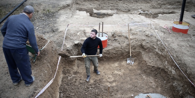 Hisardere Nekropolünden çıkarılan lahit ve mezar tipleri alanda sergilenecek