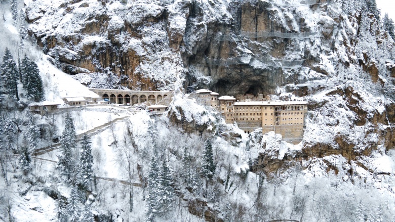 Sümela Manastırı'ndan kış manzaraları