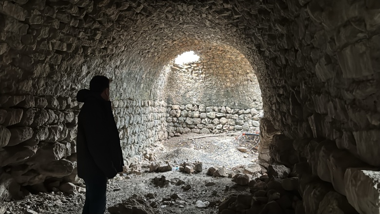 Kayıp 750 yıllık Selçuklu hanı ve tarihi köprü Nemrut Dağı eteklerinde bulundu