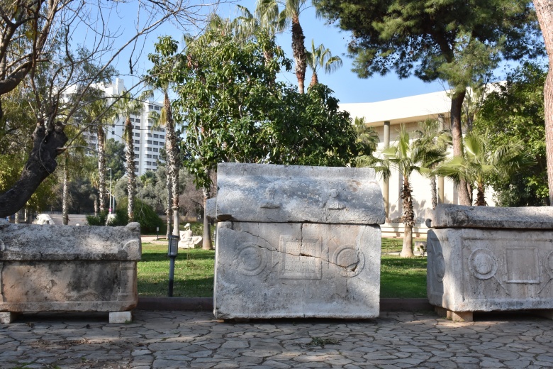 Antalya'daki arkeoloji kazılarında geçen yıl envanterlik 886 tarihi eser bulundu