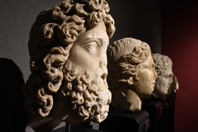 Antalya'daki arkeoloji kazılarında geçen yıl envanterlik 886 tarihi eser bulundu