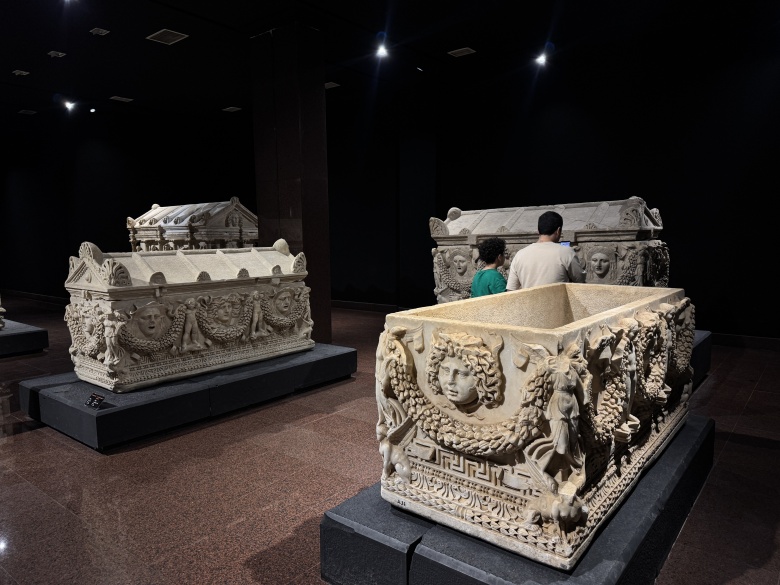 Antalya'daki arkeoloji kazılarında geçen yıl envanterlik 886 tarihi eser bulundu