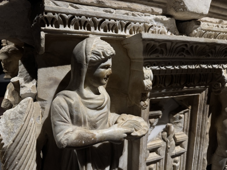 Antalya'daki arkeoloji kazılarında geçen yıl envanterlik 886 tarihi eser bulundu