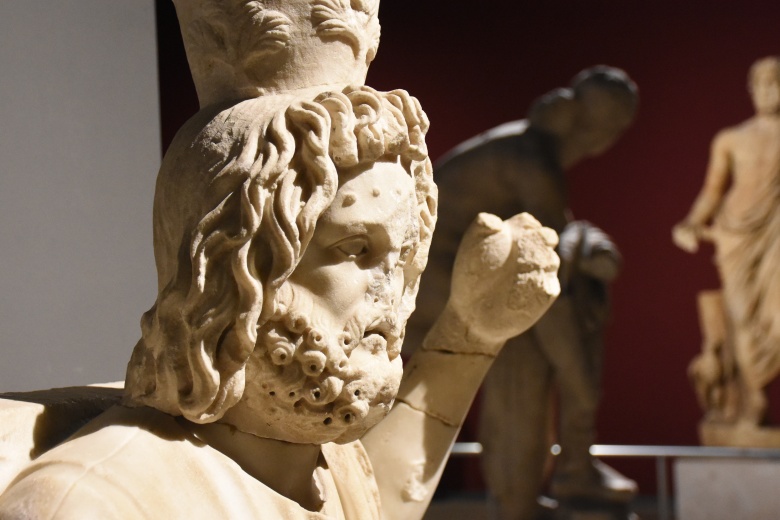 Antalya'daki arkeoloji kazılarında geçen yıl envanterlik 886 tarihi eser bulundu