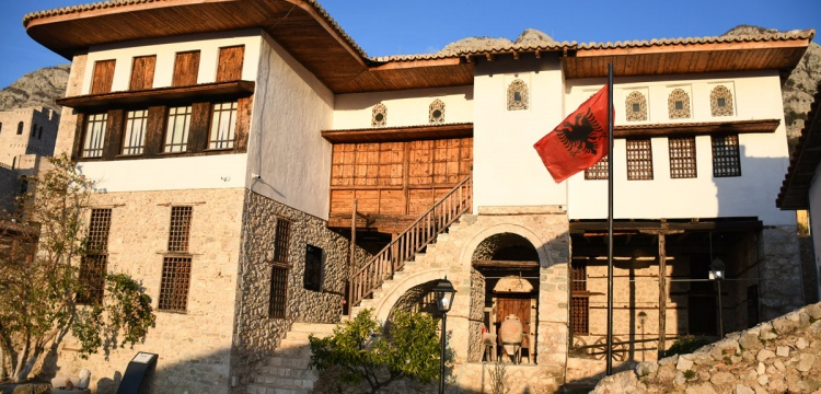 Arnavutluk Akçahisar Etnografya Müzesi