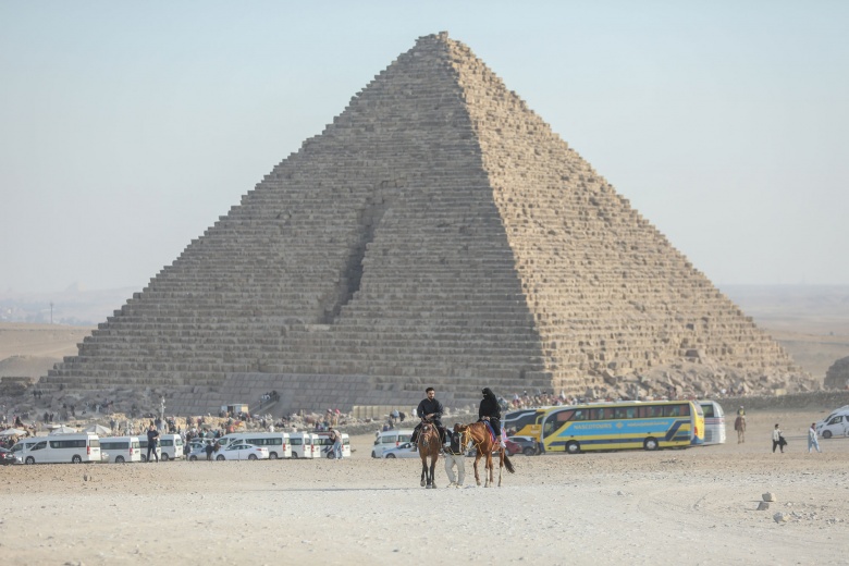 Giza Piramitleri; Keops, Kefren ve Mikerinos