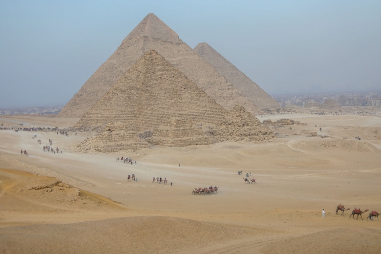 Giza Piramitleri; Keops, Kefren ve Mikerinos