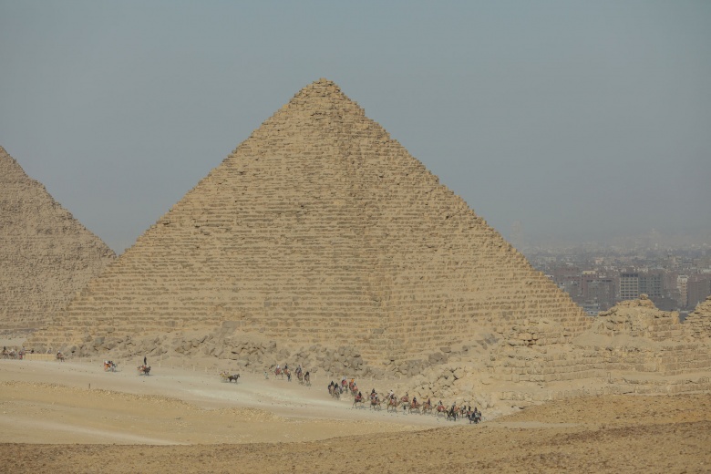 Giza Piramitleri; Keops, Kefren ve Mikerinos