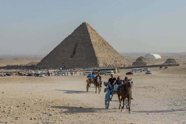 Giza Piramitleri; Keops, Kefren ve Mikerinos