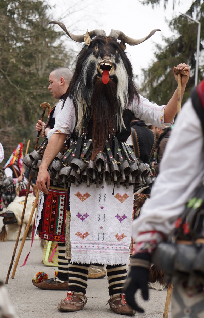 Yambol Kukerlandiya Maskeli Festivali'nde pagan ritüelleri canlandırıldı