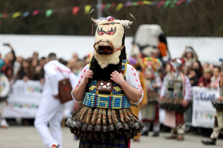 Yambol Kukerlandiya Maskeli Festivali'nde pagan ritüelleri canlandırıldı