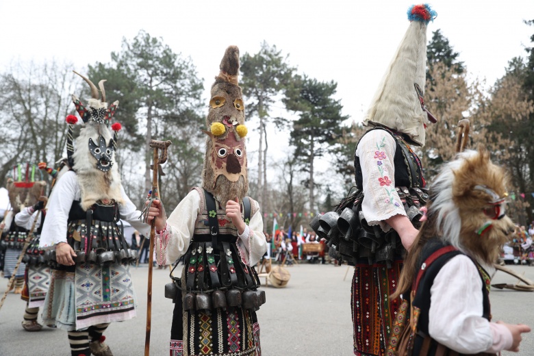 Yambol Kukerlandiya Maskeli Festivali'nde pagan ritüelleri canlandırıldı